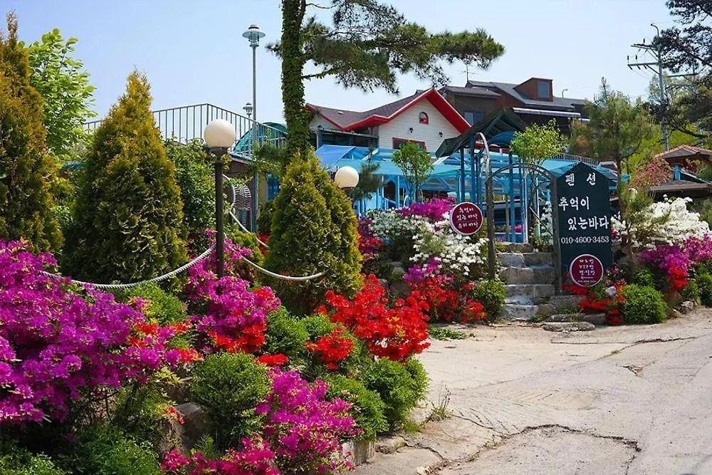 Ganghwa Yuribada Hotel Incheon 3*,