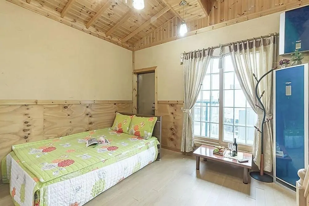 *** Wisma tamu Ganghwa Yuribada Hotel Incheon Korsel